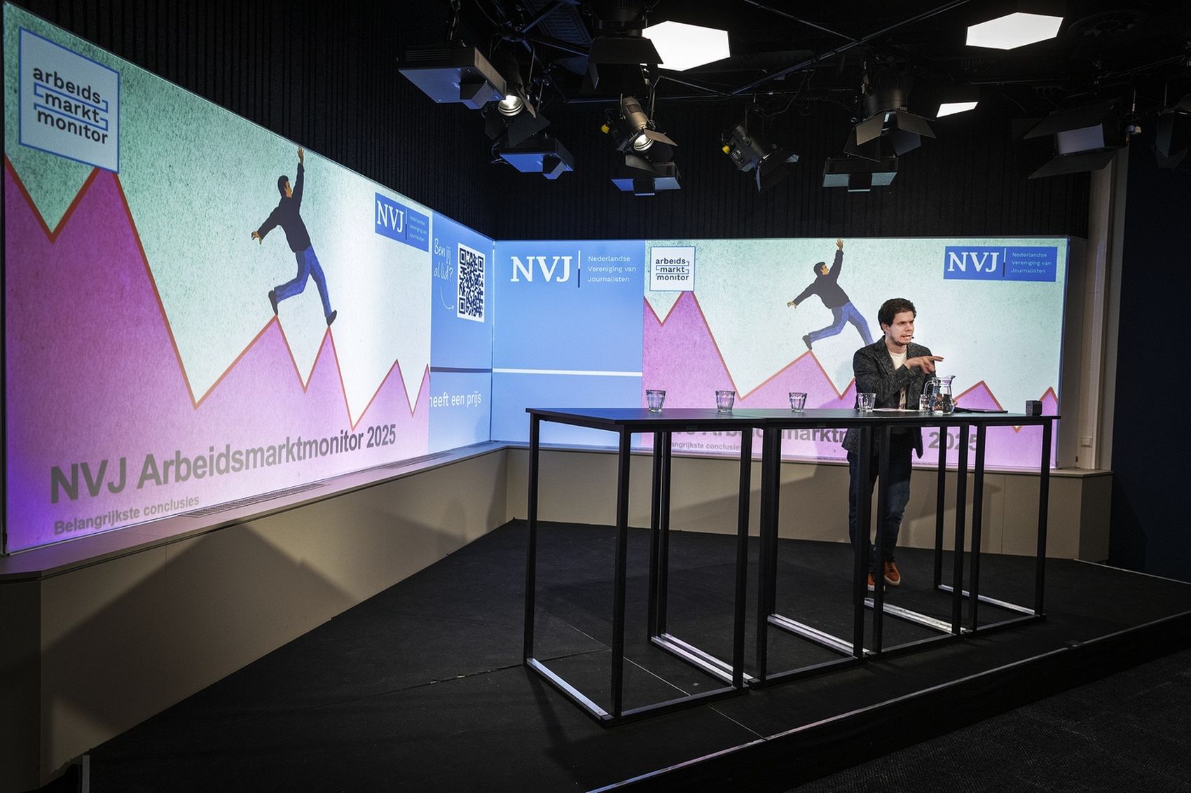 Arbeidsmarktmonitor: Iets minder journalisten in Nederland door verschuiving van freelance naar vast