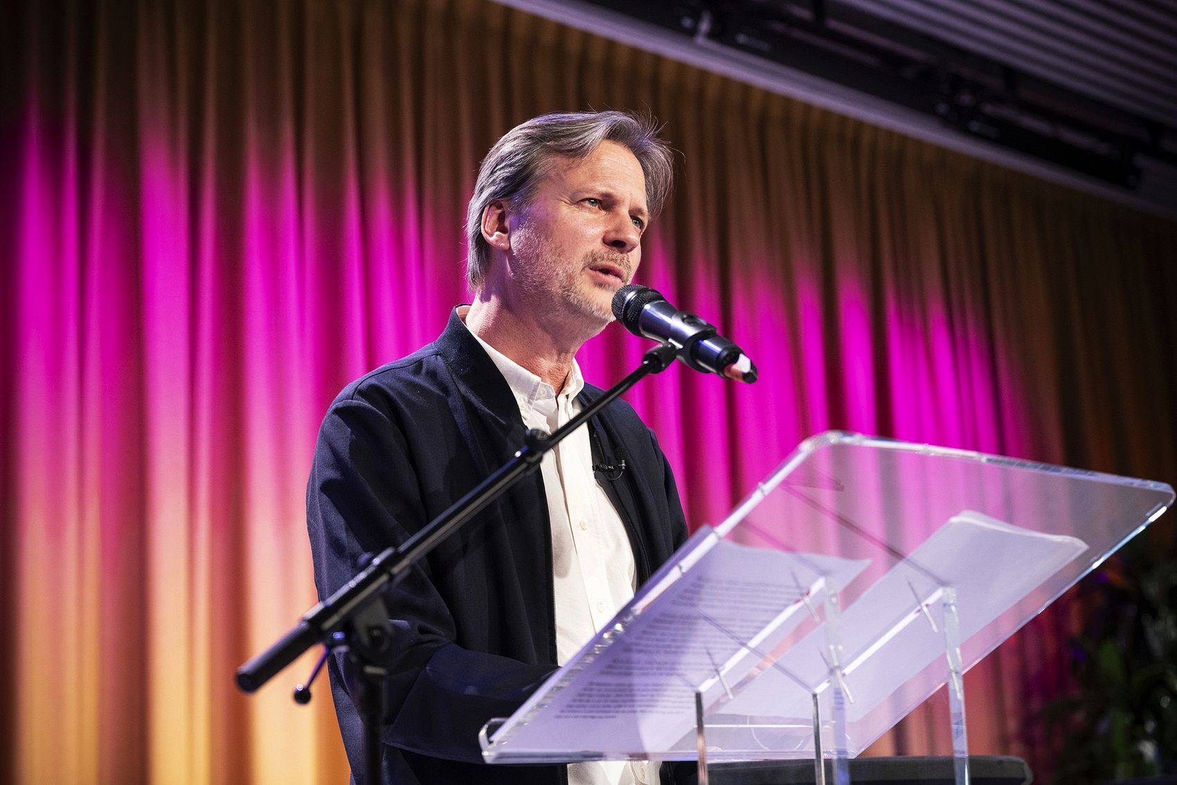 Persvrijheidslezing Erdbrink: ‘De speelruimte voor journalisten wordt kleiner’