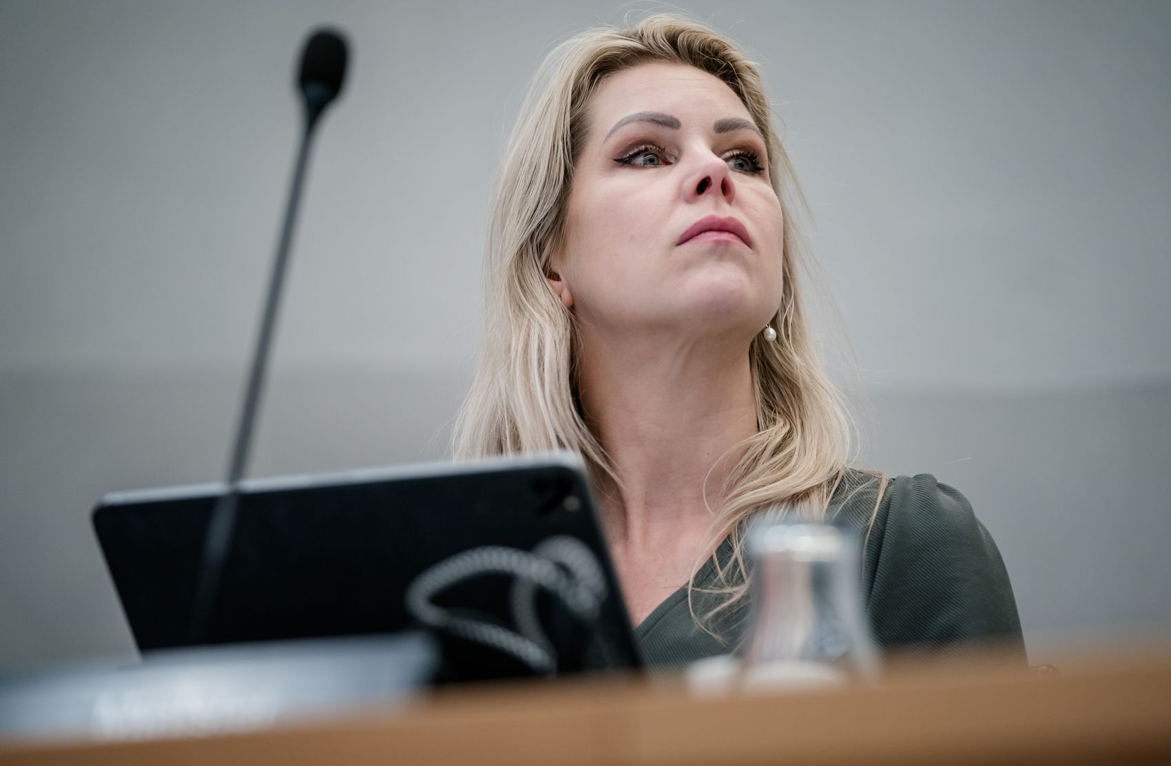 VVOJ, NVJ en SPOON sturen brandbrief om zorgen rond Woo te uiten
